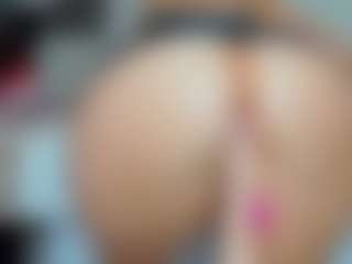tykitaa's Live Sex Cam Show