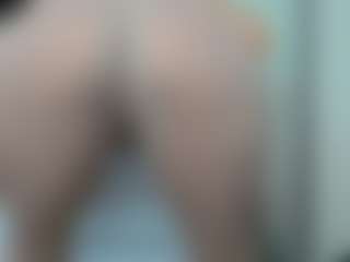 tykitaa's Live Sex Cam Show