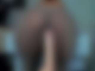 tykitaa's Live Sex Cam Show