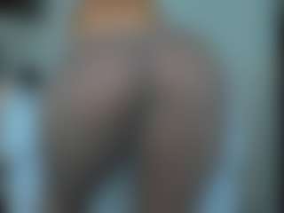tykitaa's Live Sex Cam Show