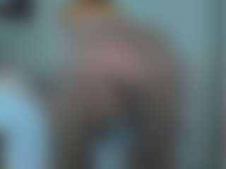 tykitaa's Live Sex Cam Show
