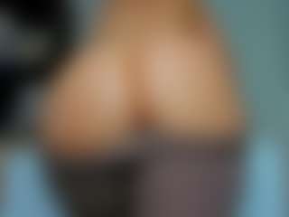 tykitaa's Live Sex Cam Show