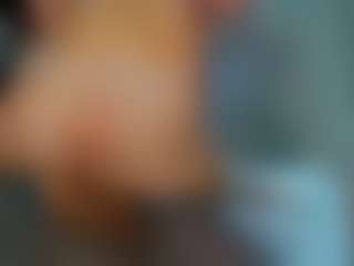 tykitaa's Live Sex Cam Show