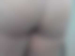tykitaa's Live Sex Cam Show