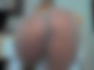 tykitaa's Live Sex Cam Show