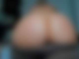 tykitaa's Live Sex Cam Show