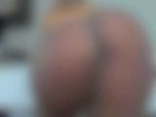 tykitaa's Live Sex Cam Show