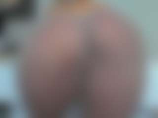 tykitaa's Live Sex Cam Show