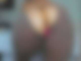 tykitaa's Live Sex Cam Show