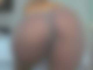 tykitaa's Live Sex Cam Show