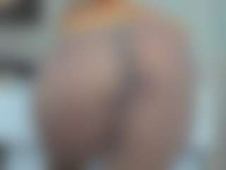 tykitaa's Live Sex Cam Show
