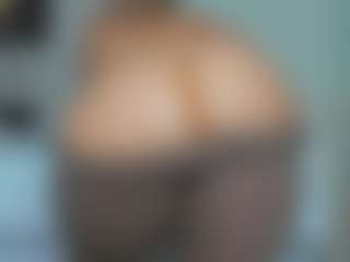 tykitaa's Live Sex Cam Show