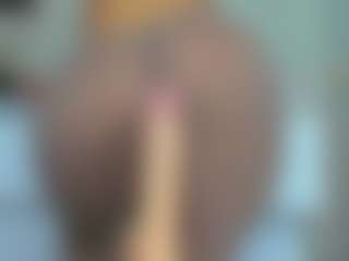 tykitaa's Live Sex Cam Show