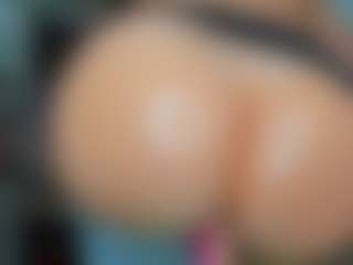 tykitaa's Live Sex Cam Show