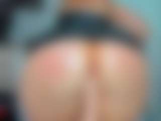 tykitaa's Live Sex Cam Show
