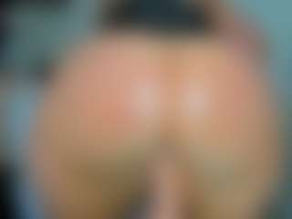 tykitaa's Live Sex Cam Show