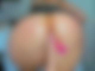 tykitaa's Live Sex Cam Show