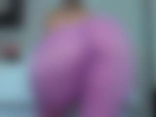 tykitaa's Live Sex Cam Show