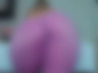 tykitaa's Live Sex Cam Show