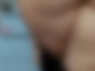 tykitaa's Live Sex Cam Show