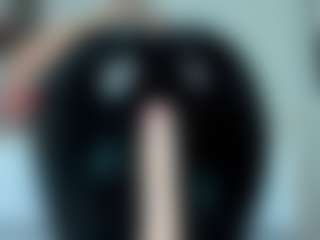 tykitaa's Live Sex Cam Show