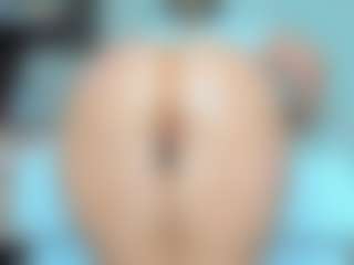 tykitaa's Live Sex Cam Show