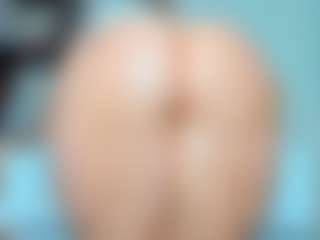 tykitaa's Live Sex Cam Show