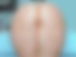 tykitaa's Live Sex Cam Show