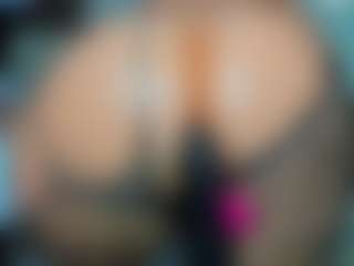 tykitaa's Live Sex Cam Show