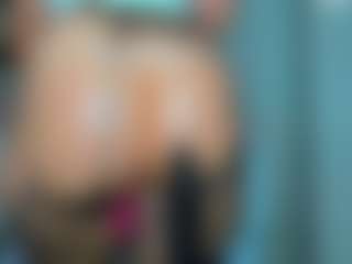 tykitaa's Live Sex Cam Show