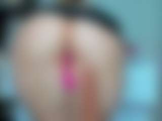 tykitaa's Live Sex Cam Show