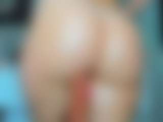 tykitaa's Live Sex Cam Show
