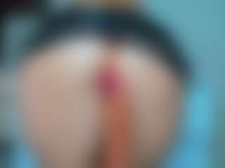 tykitaa's Live Sex Cam Show