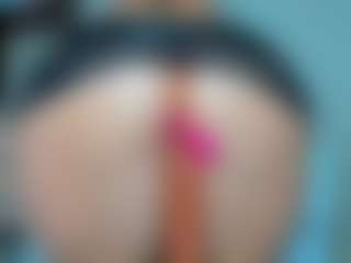 Live cam show with tykitaa - Fingers on infinitiblacc.com