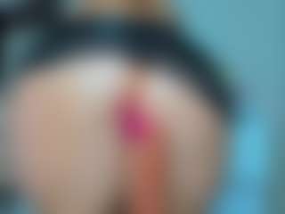 tykitaa's Live Sex Cam Show