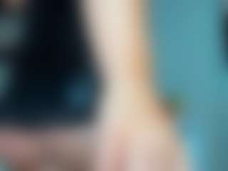 tykitaa's Live Sex Cam Show
