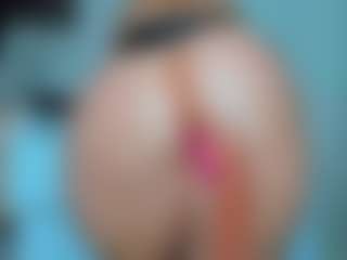 tykitaa's Live Sex Cam Show