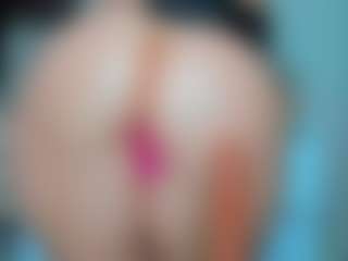 tykitaa's Live Sex Cam Show