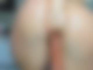 tykitaa's Live Sex Cam Show