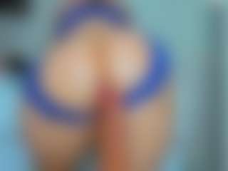tykitaa's Live Sex Cam Show