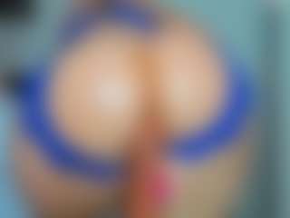 tykitaa's Live Sex Cam Show