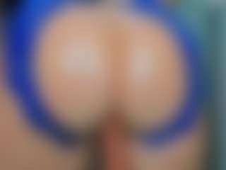 tykitaa's Live Sex Cam Show