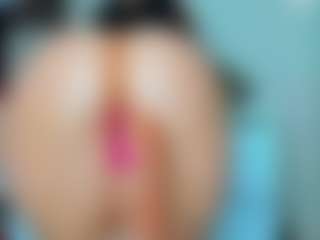 tykitaa's Live Sex Cam Show