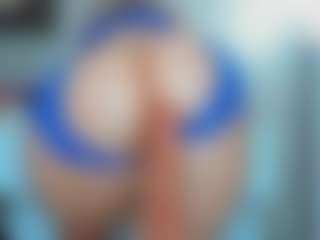 tykitaa's Live Sex Cam Show