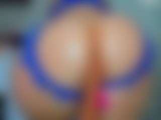tykitaa's Live Sex Cam Show