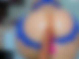 tykitaa's Live Sex Cam Show