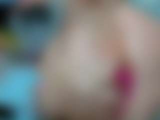 tykitaa's Live Sex Cam Show