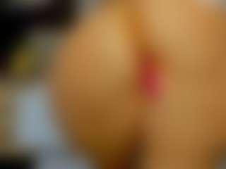 tykitaa's Live Sex Cam Show