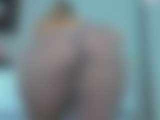 tykitaa's Live Sex Cam Show