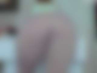 Live cam show with tykitaa - BBW Teen (18+) on Hubzter Live